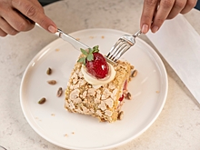 Москвичам рассказали о неожиданной опасности десертов