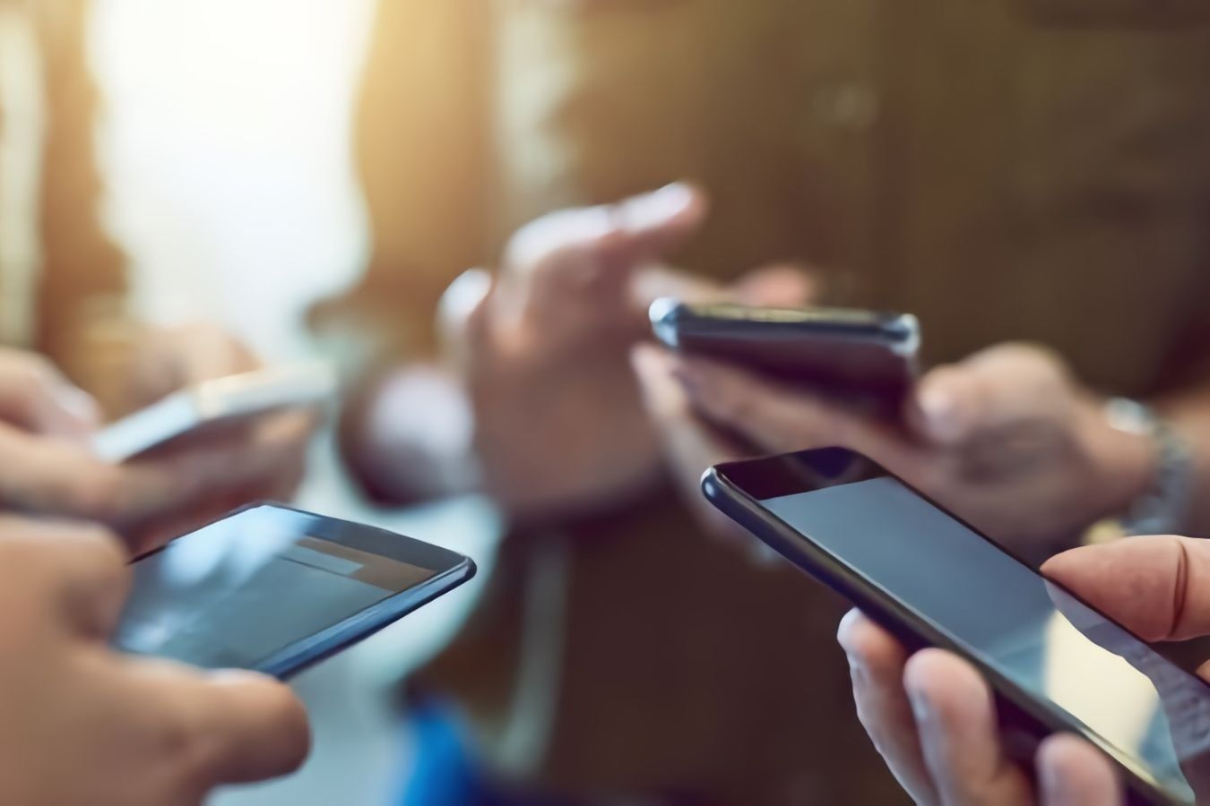 Названы регионы-лидеры по переходу россиян на 5G-смартфоны