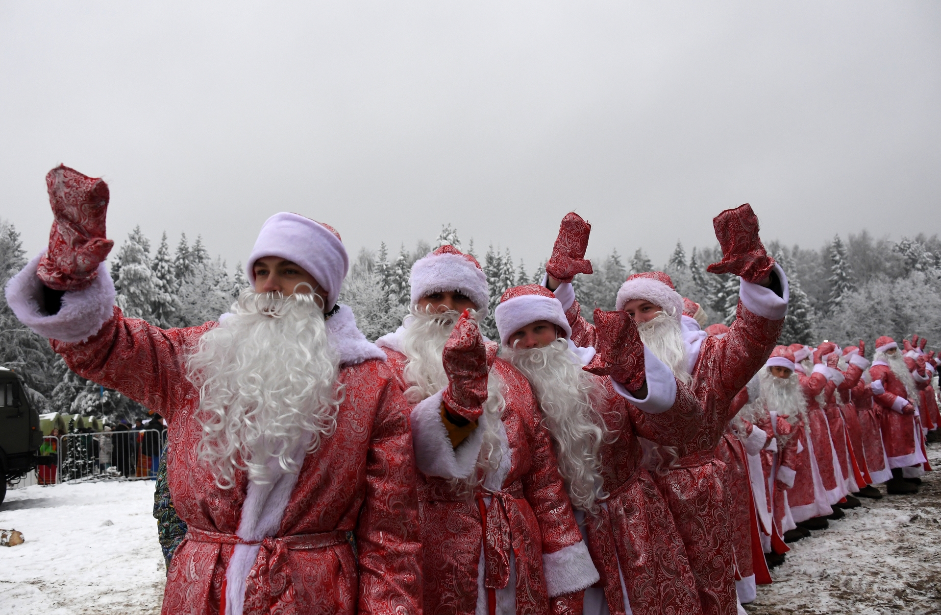 В Подмосковье пройдет парад Дедов Морозов