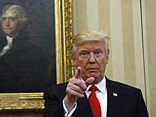 СМИ: запрет Трампа на въезд в США связан с его бизнесом