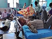 В Индии задержали трёх человек из-за отравления во время церемонии в храме