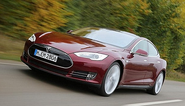 Tesla заявила о создании обновленной Model S