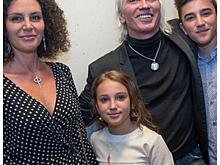 Вдова Дмитрия Хворостовского обнародовала свежие фото взрослых детей