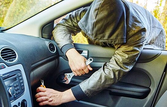 Пьяный тюменец пытался угнать три «девятки»