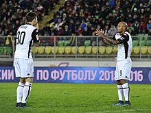 Тренер «БроукБойз» Алан Гатагов оценил текущую форму Смолова и Ари