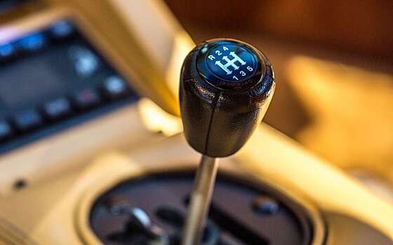 Названы самые дешевые иномарки с механикой