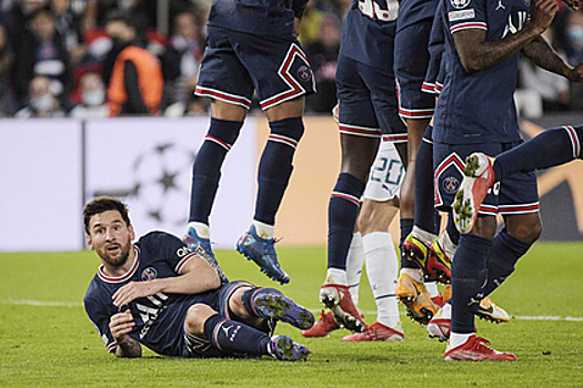 Игроков ПСЖ обвинили в неуважении к Месси из-за испачканной футболки