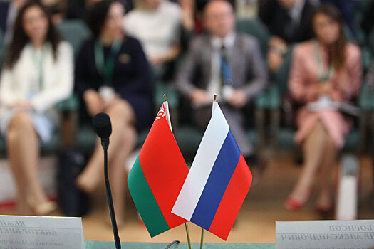 Петришенко и Мезенцев обсудили сотрудничество Беларуси и России