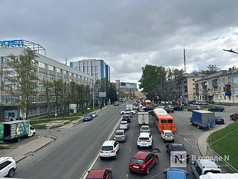 Весь проспект Гагарина стоит: нижегородцы опять застряли в адских пробках