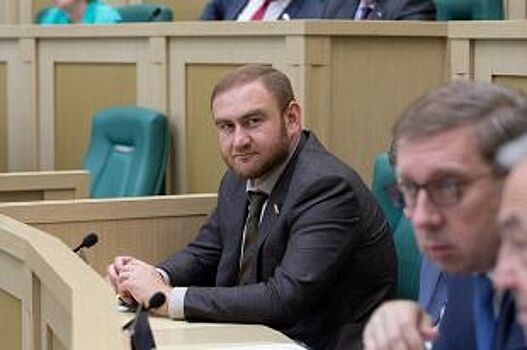 Адвокат экс-сенатора Арашукова опровергла «слив» о его связях с главой КЧР