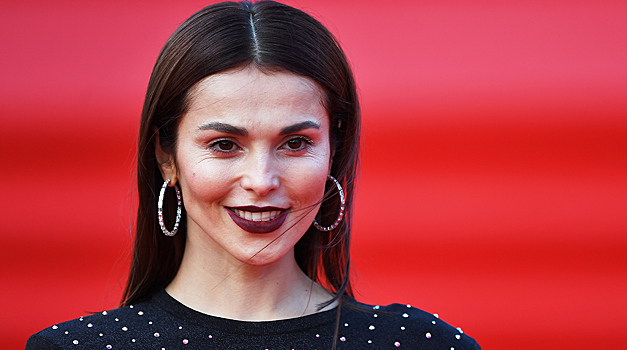 Певица Сати Казанова заявила, что муж помог ей&nbsp;с&nbsp;родами