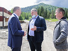 Руководство района в Республике Алтай раскритиковали за темпы строительства сетей