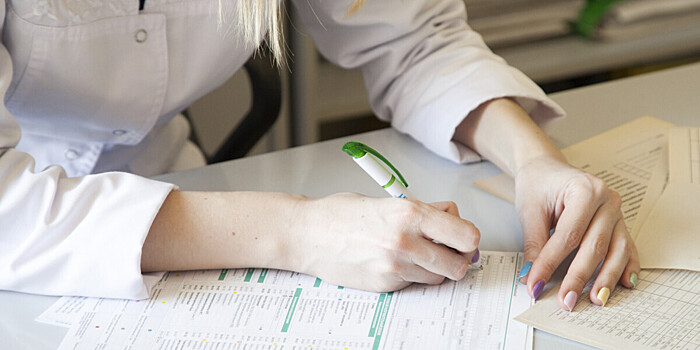 «Доказать умысел практически невозможно»: юристы – о неправомерных больничных, выписанных через Госуслуги