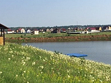 В Барнауле жители посёлка Южный обеспокоены: рядом с озером начинается стройка