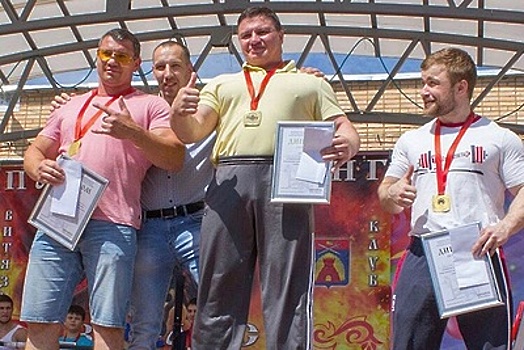 Открытый турнир по классическому пауэрлифтингу прошел в Зарайске