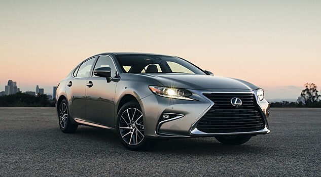 Lexus в России объявил о старте продаж нового седана ES