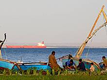 Количество проходящих через Красное море судов резко упало