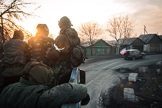 В Киеве объявили о принудительной эвакуации детей с подконтрольной части ДНР
