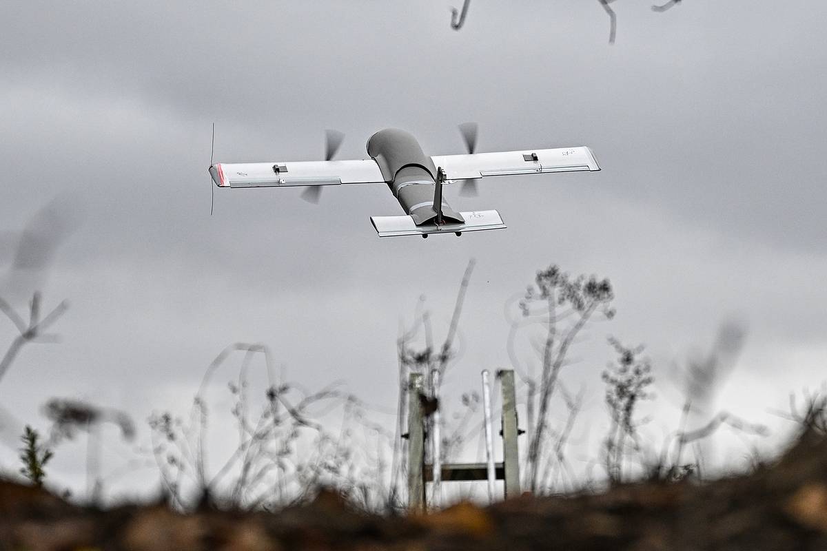 ВС России начали использовать оптоволоконные БПЛА Молния-2