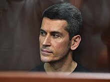 Совладелец Fesco и менеджмент обвинили друг друга в рейдерстве, нарушениях, ущемлении прав