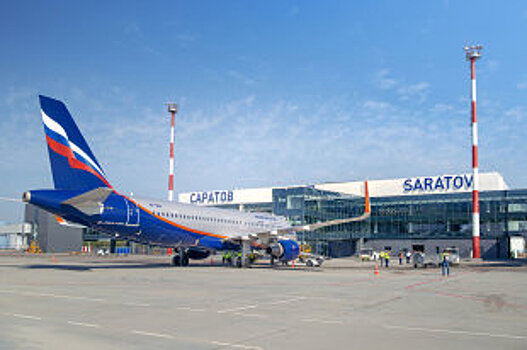 Путин осмотрел новый аэропорт Саратова