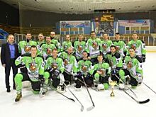 Хоккейная команда «Бобровский лесокомбинат» победила в краевом чемпионате