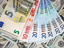 Евросоюз планирует отказаться от доллара в расчетах
