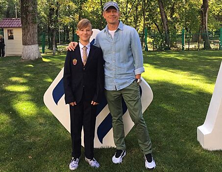 Антон Комолов сыграл в баскетбол с 14-летним сыном