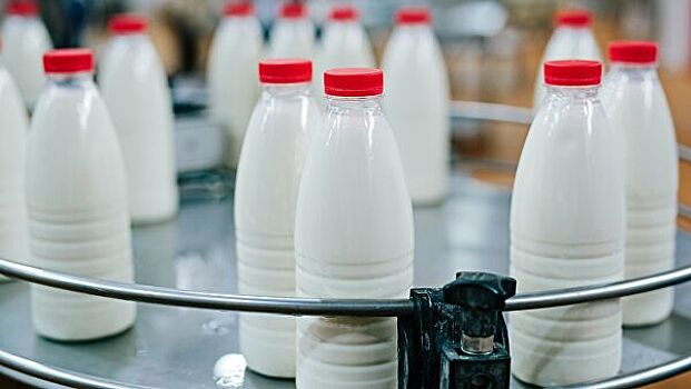 Минсельхоз призвал избегать скачков цен на молоко