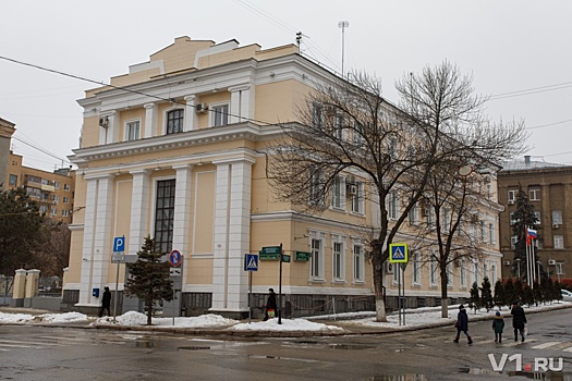 Деньги и власть: как мэрия Волгограда унаследовала здание царицынского банка