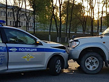 В Благовещенске пьяный автомобилист врезался в полицейскую машину