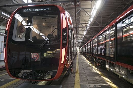 Собянин поручил обновить подвижной состав московского метро до 2026 года