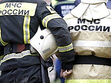 Дома загорелись из-за падения неопознанного объекта в Волгоградской области