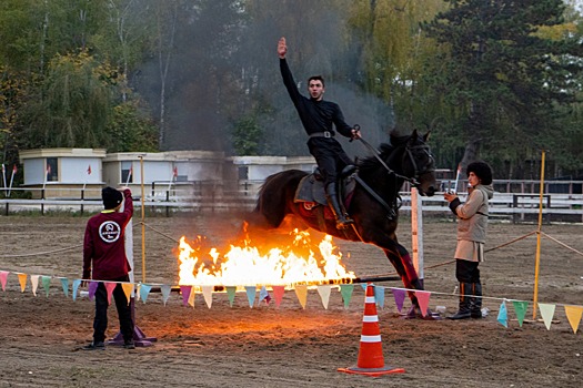 Где на Кавказе посмотреть конное экстрим-шоу и познакомиться с древним искусством