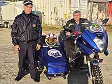 Ноябрьские автоинспекторы почтили память погибших мотоциклистов