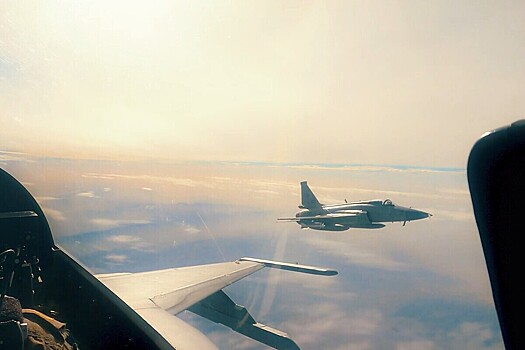 Афганистан сбил пакистанский самолет и ударил по базам