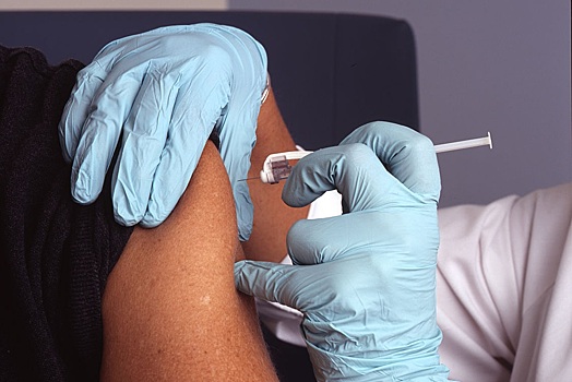 Медики призывают к массовой вакцинации: В России вспышка менингококковой инфекции