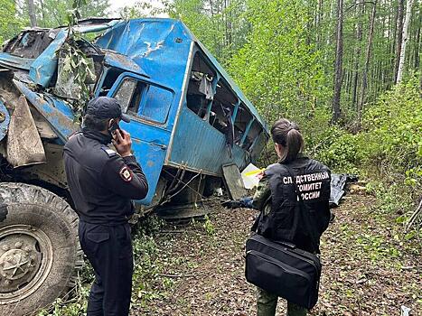 Тринадцать пострадавших в ДТП вахтовиков остаются в тяжёлом состоянии