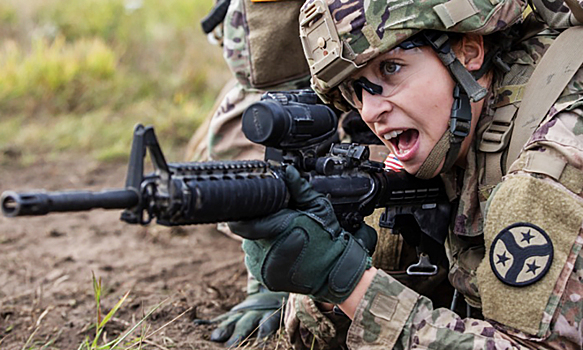 Женщина нато. Женщины военные НАТО. Участницы женщины НАТО.