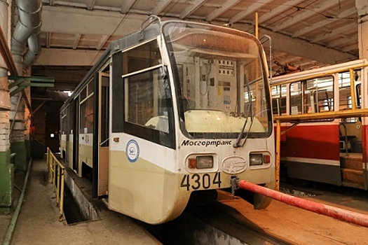 НЭТ расторгает договор с транспортировщиком московских трамваев
