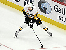 Форвард "Питтсбурга" Малкин достиг отметки в 1 300 очков в регулярных чемпионатах НХЛ