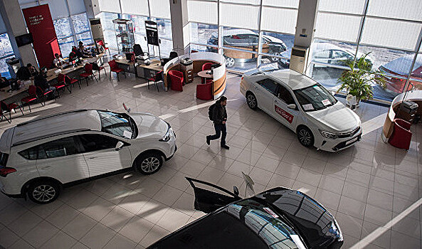 Россиянам посоветовали купить авто и ОСАГО до нового года