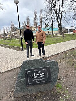 Партийный десант проверил состояние детских площадок и сквера в Курске