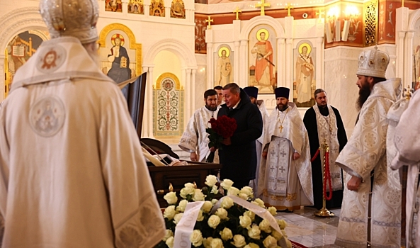 В Волгограде простились со строителем Александро-Невского собора