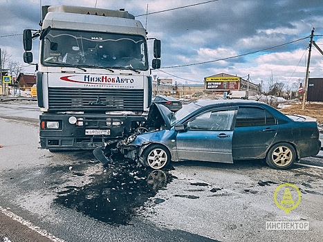 Подросток пострадал в аварии с фурой под Верево