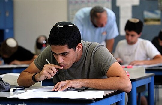 Эксперт об опросе студентов накануне выборов в Кнессет