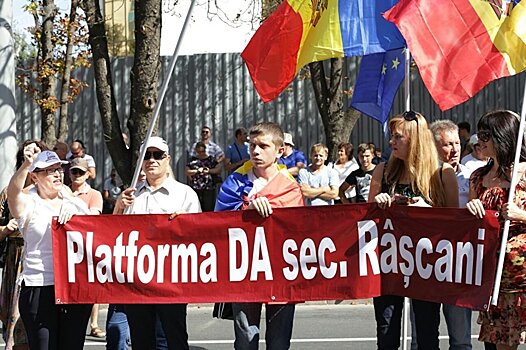 Протест для галочки, или каковы цели правой оппозиции в Молдове
