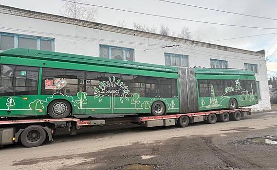 В Курске привезли тестовую модель 18-метрового троллейбуса