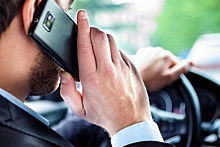 Как отучить водителей от разговоров по телефону за рулем
