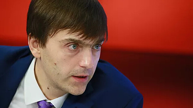 Минпросвещения начнёт реализацию проекта по патриотическому воспитанию